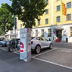 Hotel Residence 3* Βίρτσμπουργκ