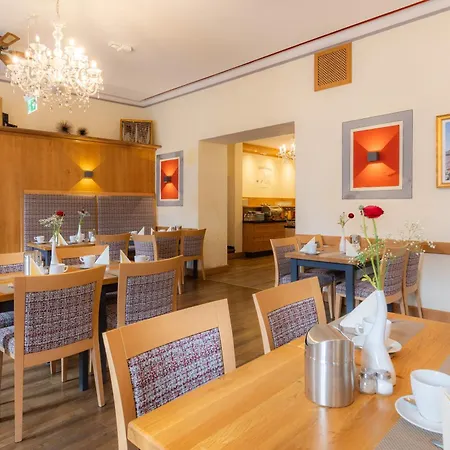 מלון Hotel Residence וירצבורג